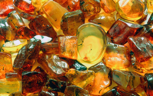 The Symbolism of Amber in Islamic Culture: Spiritual Significance and Modern Jewelry