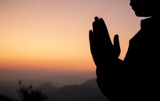 How to Pray Fajr Prayer? Importance, Benefits, and Timing