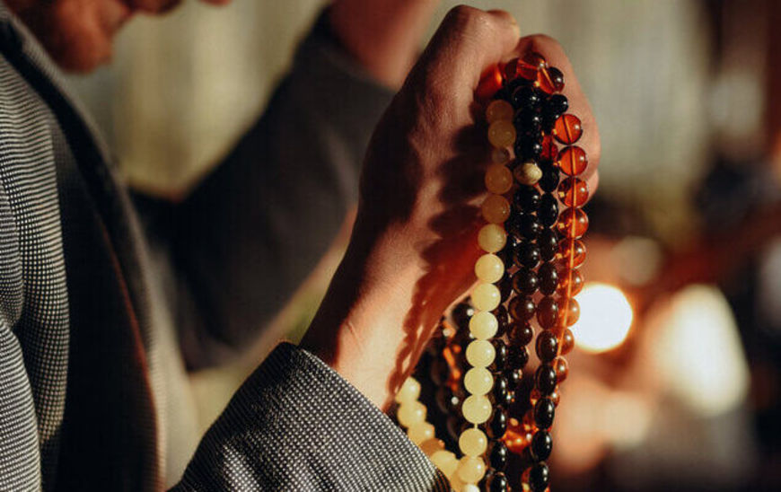 The Mystical Craftsmanship of Rosary Beads: Infusing Spiritual Energy into Your Life with Natural Stones
