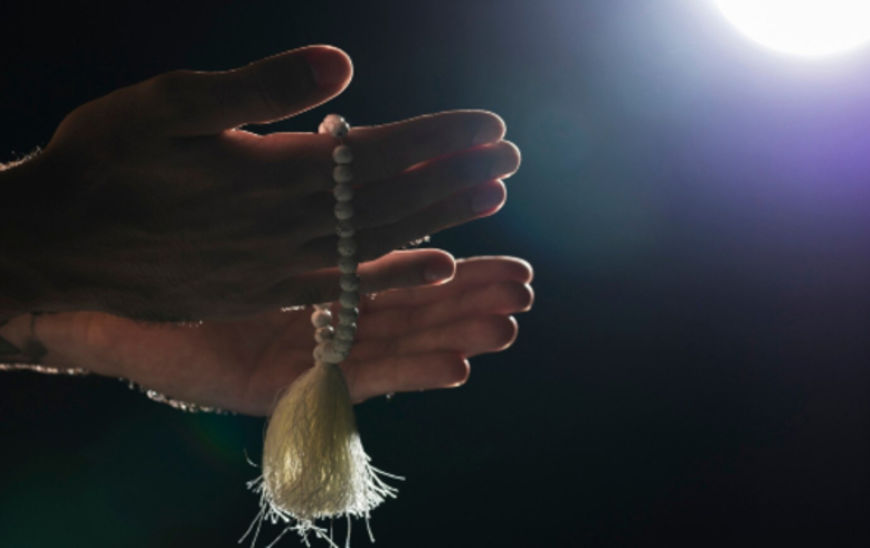 How to Pray Tahajjud Prayer? A Step-by-Step Guide How to Pray Tahajjud Prayer? A Step-by-Step Guide