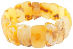 Bracelet made of figured light amber plates