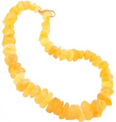 Polished beads made of light amber (medicinal)