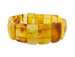 Bracelet made of figured amber stones