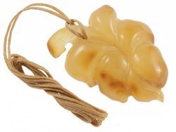 Pendant “Leaf” on a waxed rope