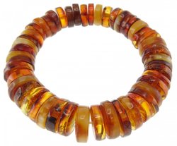 Bracelet made of flat amber stones