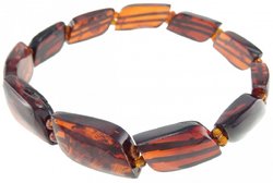 Bracelet made of flat amber stones