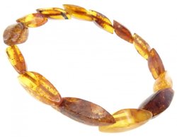 Bracelet made of figured amber stones