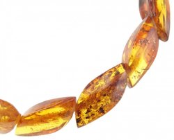 Bracelet made of figured amber stones