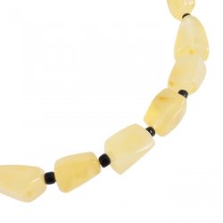 Amber beads with “Mari” beads