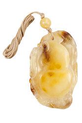 Amber pendant “Shell”