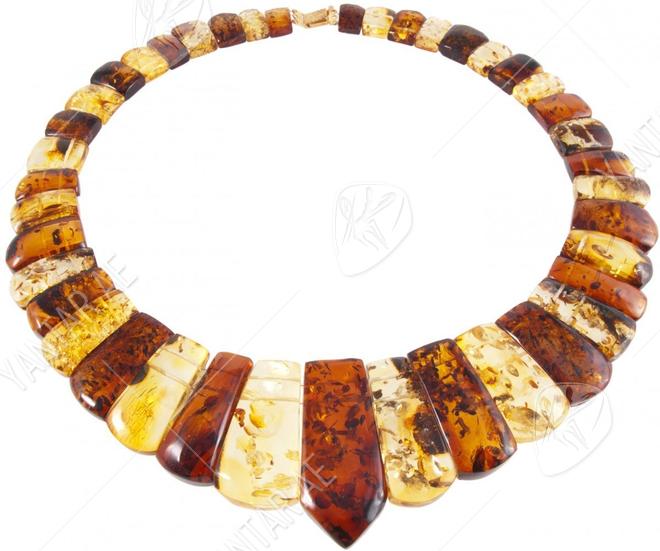 Beads with a combination of light and dark amber stones “Cleopatra”