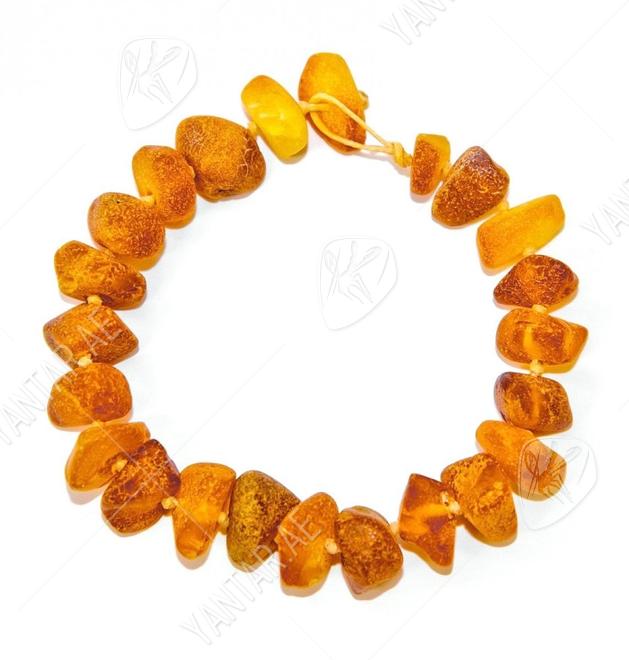 Bracelet with amber stones