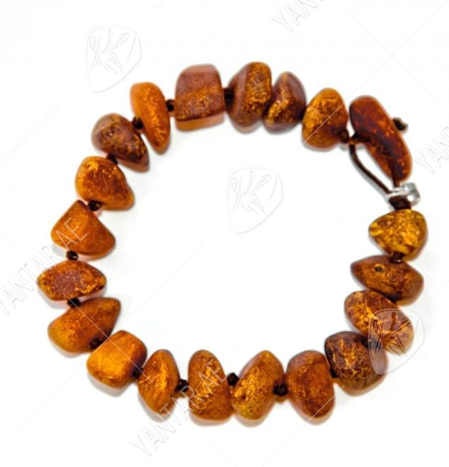 Bracelet with amber stones