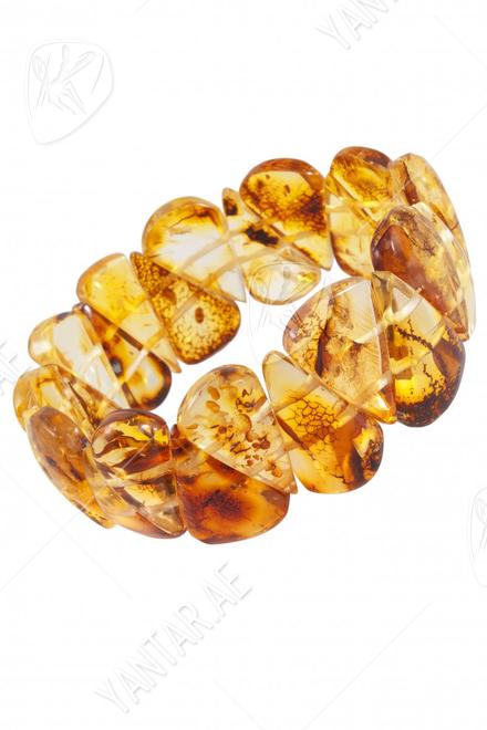 Bracelet made of amber stones “Triumph”