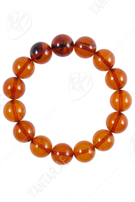 Bracelet made of polished amber beads