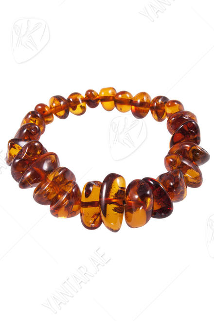 Bracelet made of cognac-colored amber stones