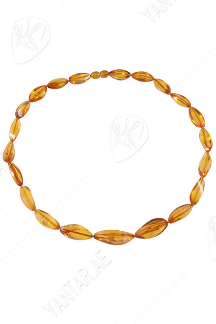 Beads made of translucent amber