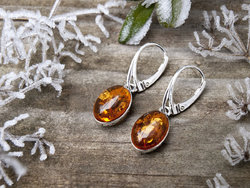 Silver earrings with amber “Melania”