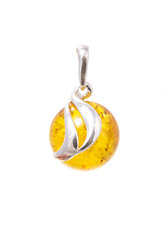 قلادة من الفضة مع العنبر “جايانا”