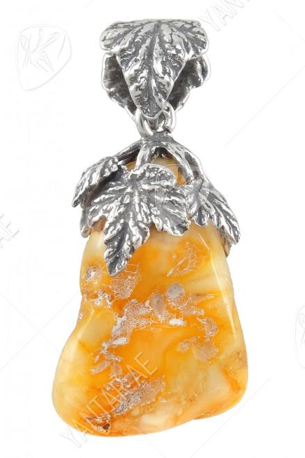 Amber pendant “Fruit”