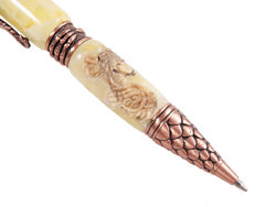 Pen decorated with amber SUV001005-001